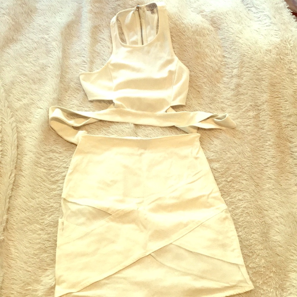 White two piece set